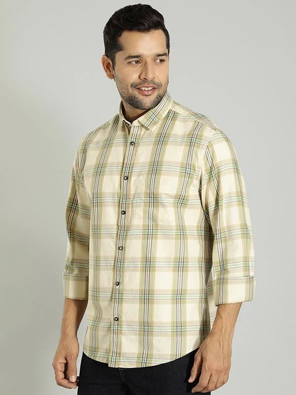 Indian Terrain Men Checkered Beige Shirt